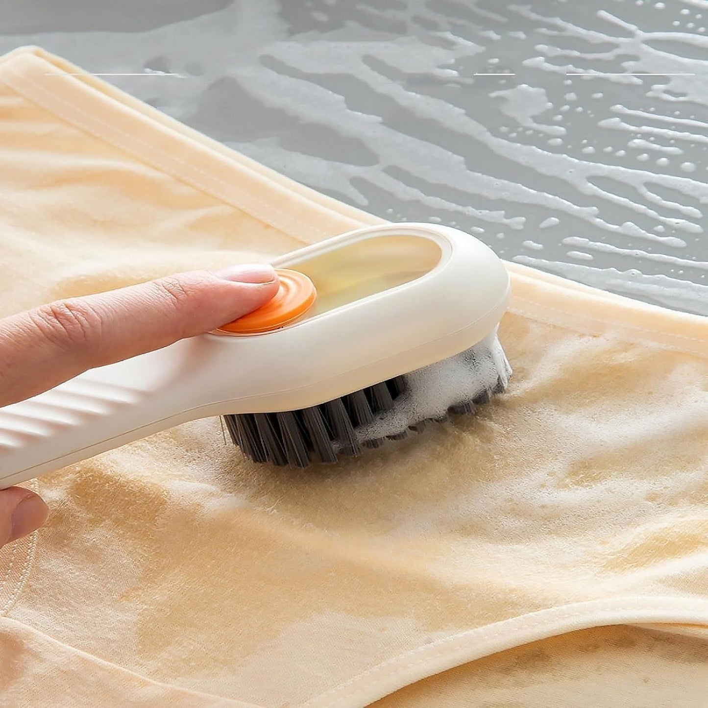 Multifunctional Scrubbing Brush with Liquid / Soap Dispenser, Cleaning Brush with Liquid / Soap Dispenser, Shoe Brush for Cleaning, Cloth Cleaning Brush with Handle Liquid Shoe Brush For Shoe Clothes (1 Pc)
