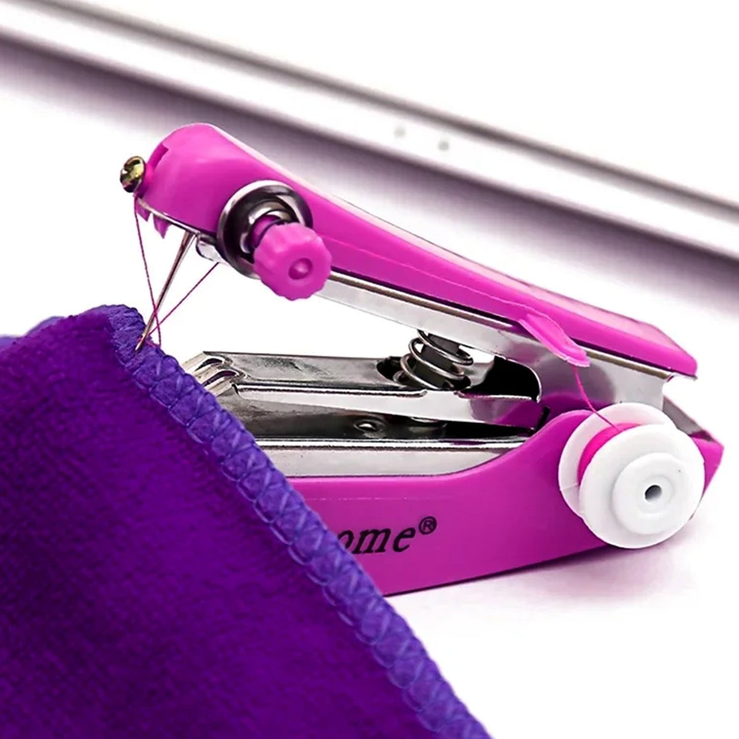 Portable Handheld Mini Sewing Machine (1 Pc)