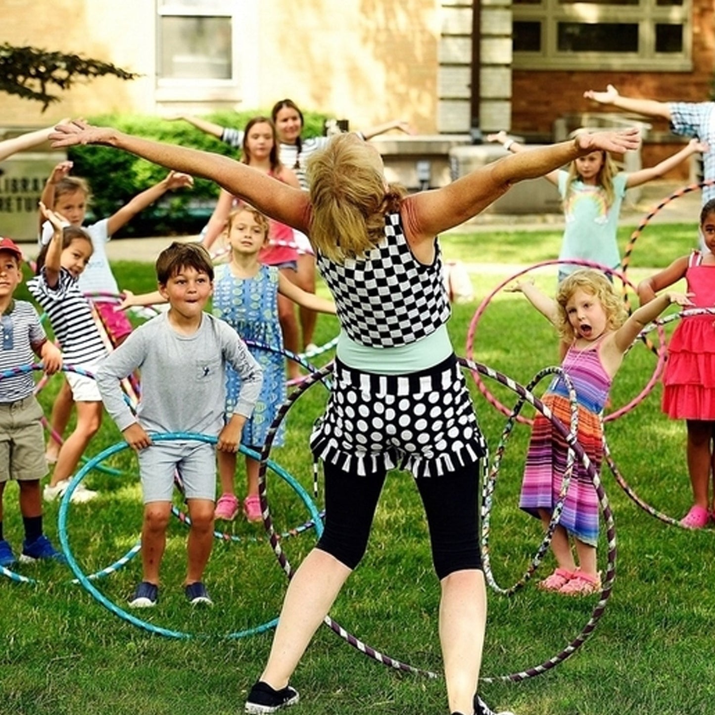 Hoops Hula Interlocking Exercise Ring for Fitness with Dia Meter Boys Girls and Adults (8 Pcs Set)