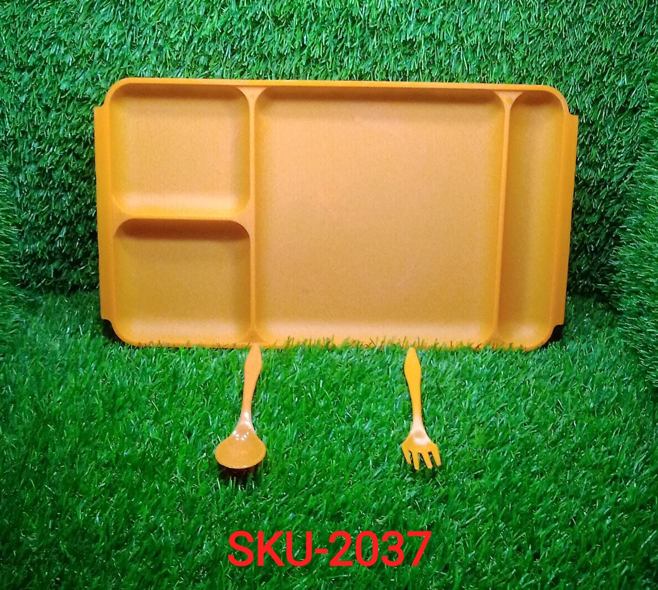 4-Compartment Plastic Dish Set with Spoon & Fork – Versatile Dinner & Pav Bhaji Plate