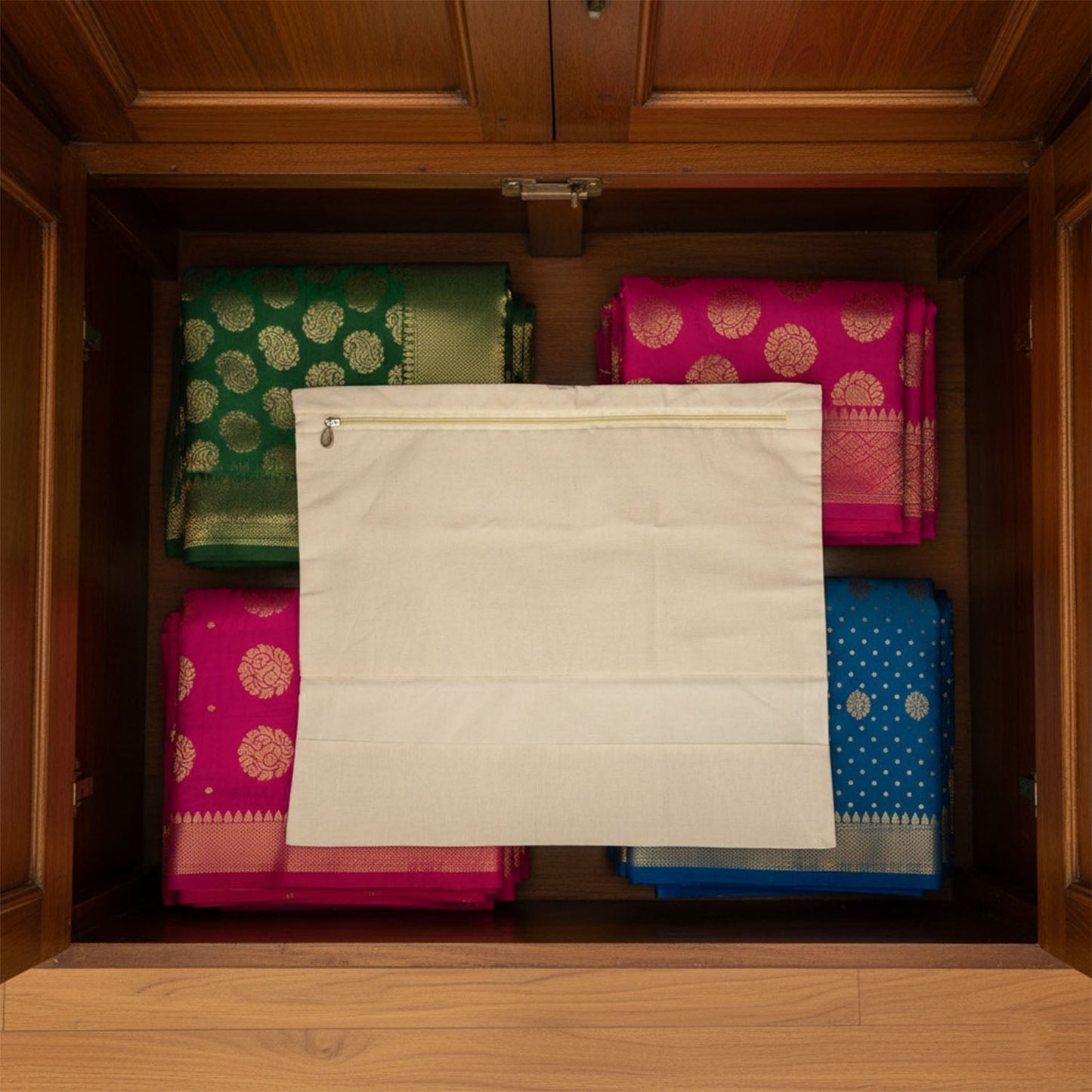 Zip Closure Saree Storage Bag (14.5?16.5 Cm, 1 Pc)