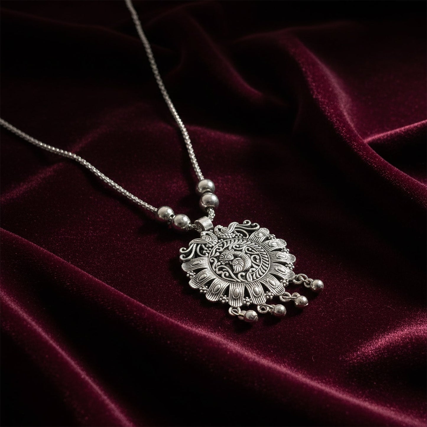 Antique Silver-Tone Oxidized Floral Medallion Pendant Necklace (1 Pc)