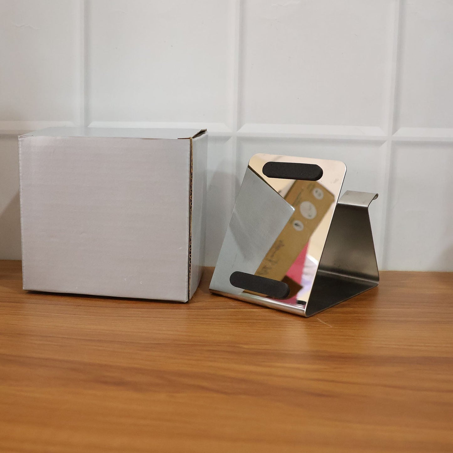 Premium Big Desktop Mobile Phone Stand Holder for Smartphones (1 Pc)