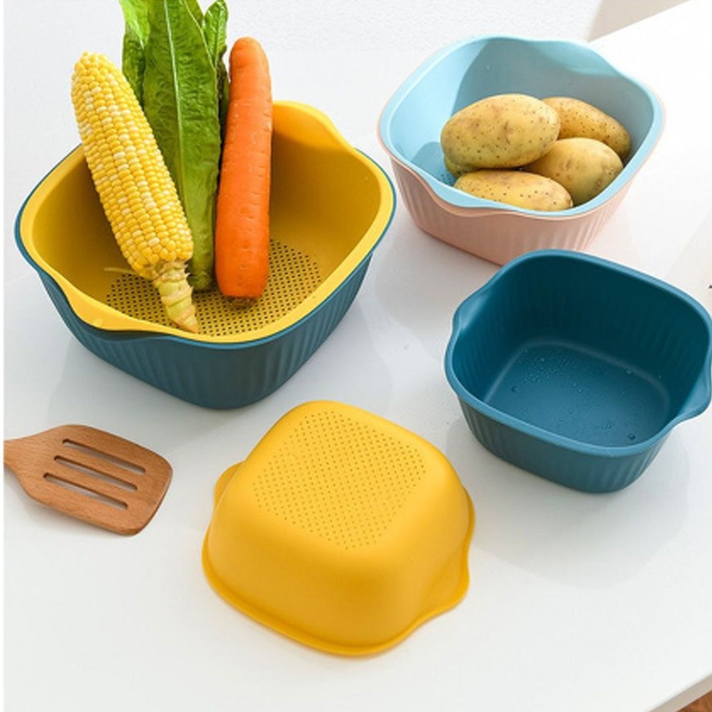 Plastic Washing Bowl & Strainer Basket for Kitchen Use