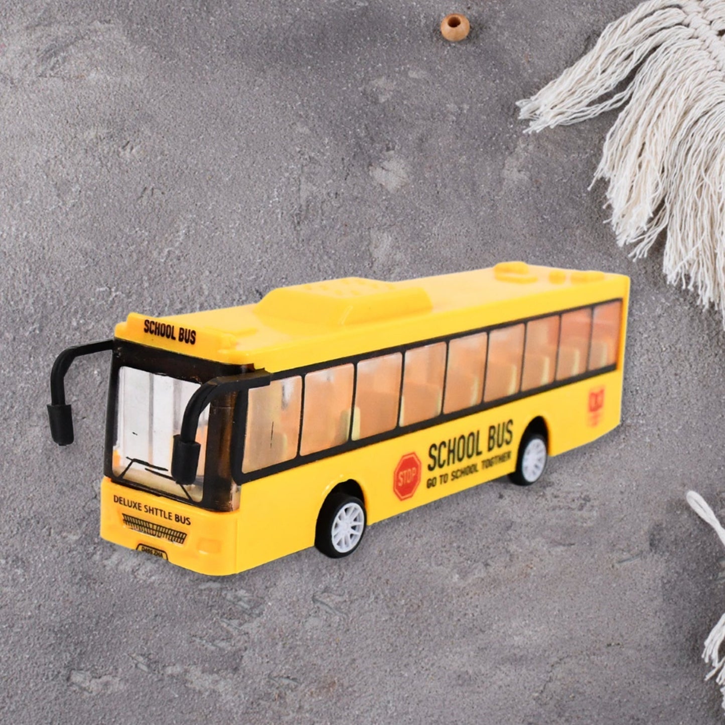 Inertia Bus Toys , High Simulation Yellow Fine Details Mini Bus Model Car Toys Prizes for Gift Collections