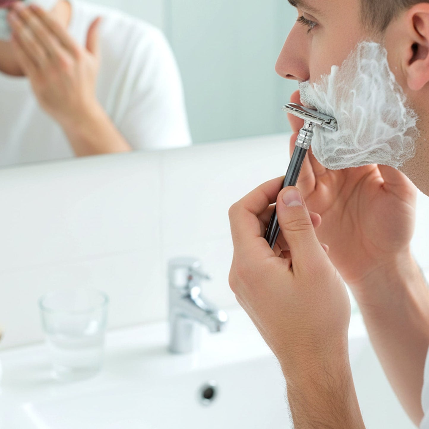 Classic Double Edge Shaving Razor for Men (1 Pc Mix Color)