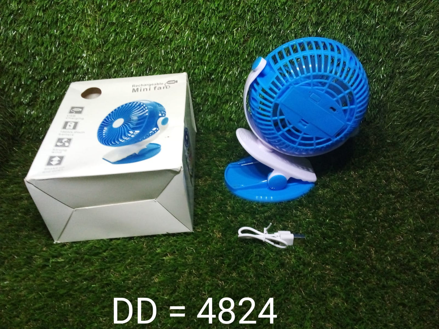 Mini USB Clip Fan widely used in summers for cool down rooms and body purposes.(Battery Not Include)