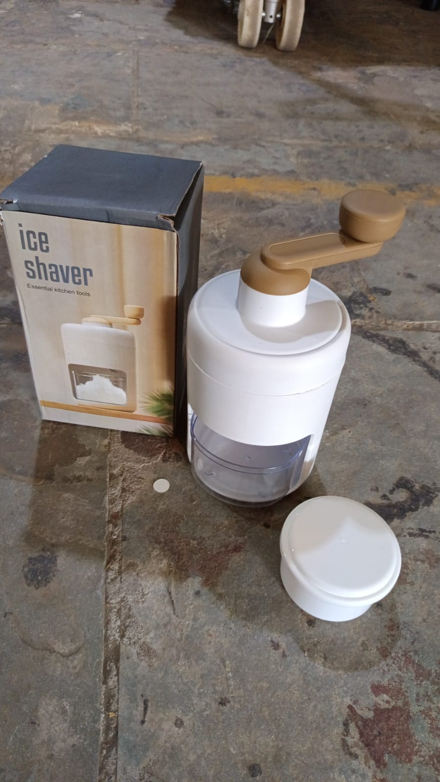 Portable Gola Maker and Ice Crusher | Manual Shaved Ice & Smoothie Machine