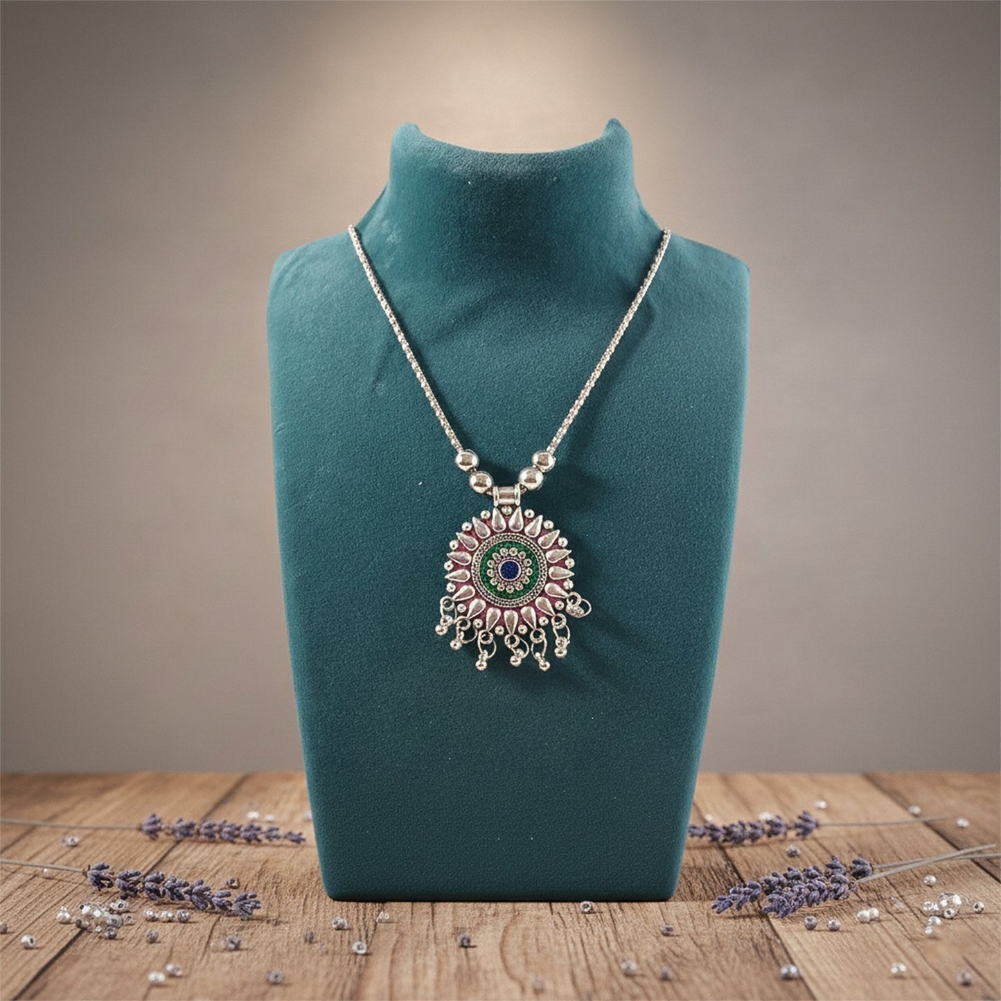 Antique Silver-Tone Oxidized Circular Enamel Pendant Necklace (1 Pc)