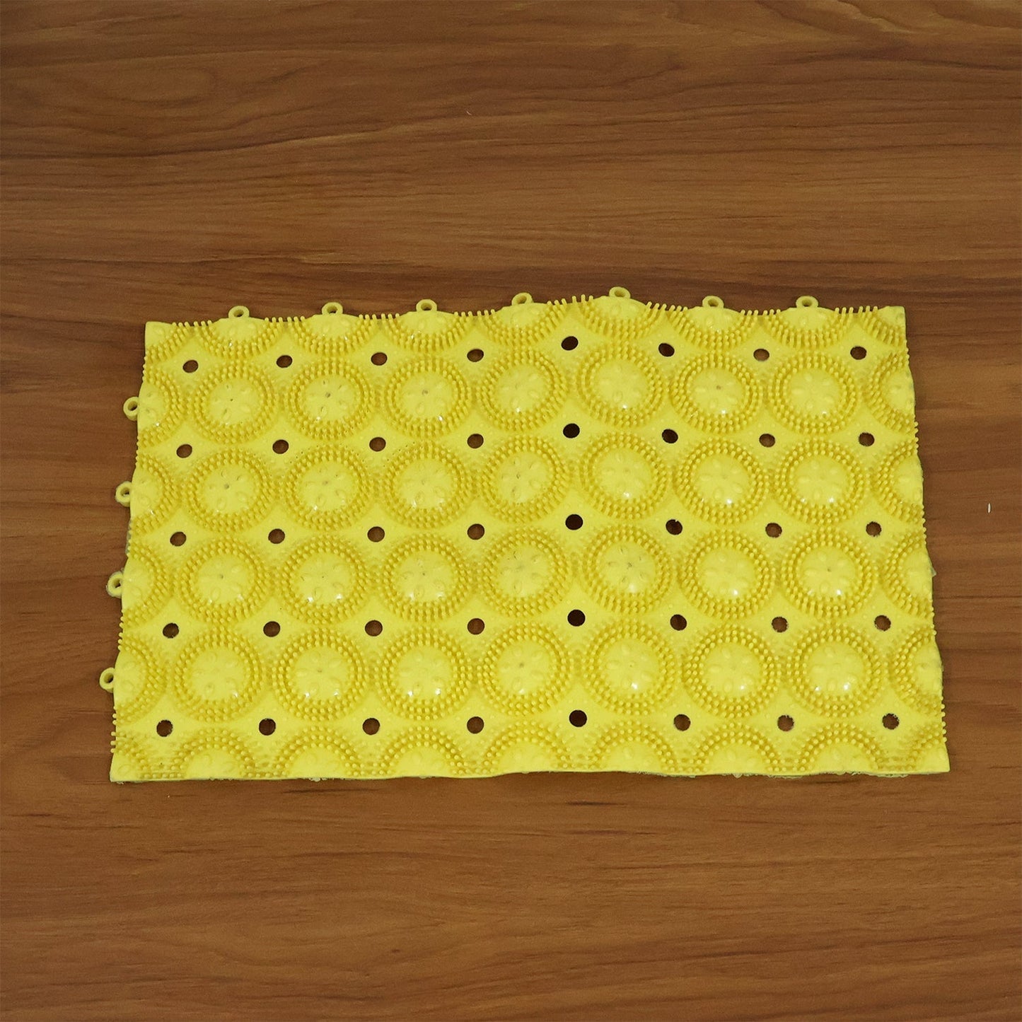 Multipurpose Anti-Slip Bathroom Massage Mat with Suction Cups (33 Ã— 21 cm)