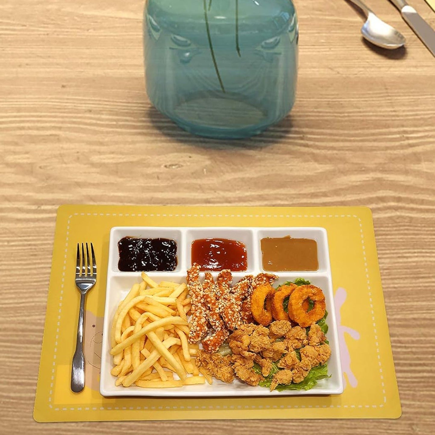 Plastic 4-Compartment Rectangular Meal Serving Tray / Plate (1 Pc / White)